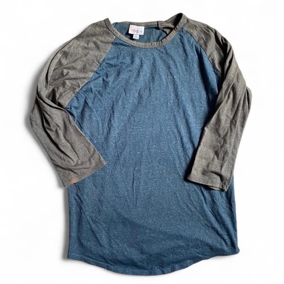 LuLaRoe Randy 3/4 Raglan Top Size Medium - Picture 2 of 3